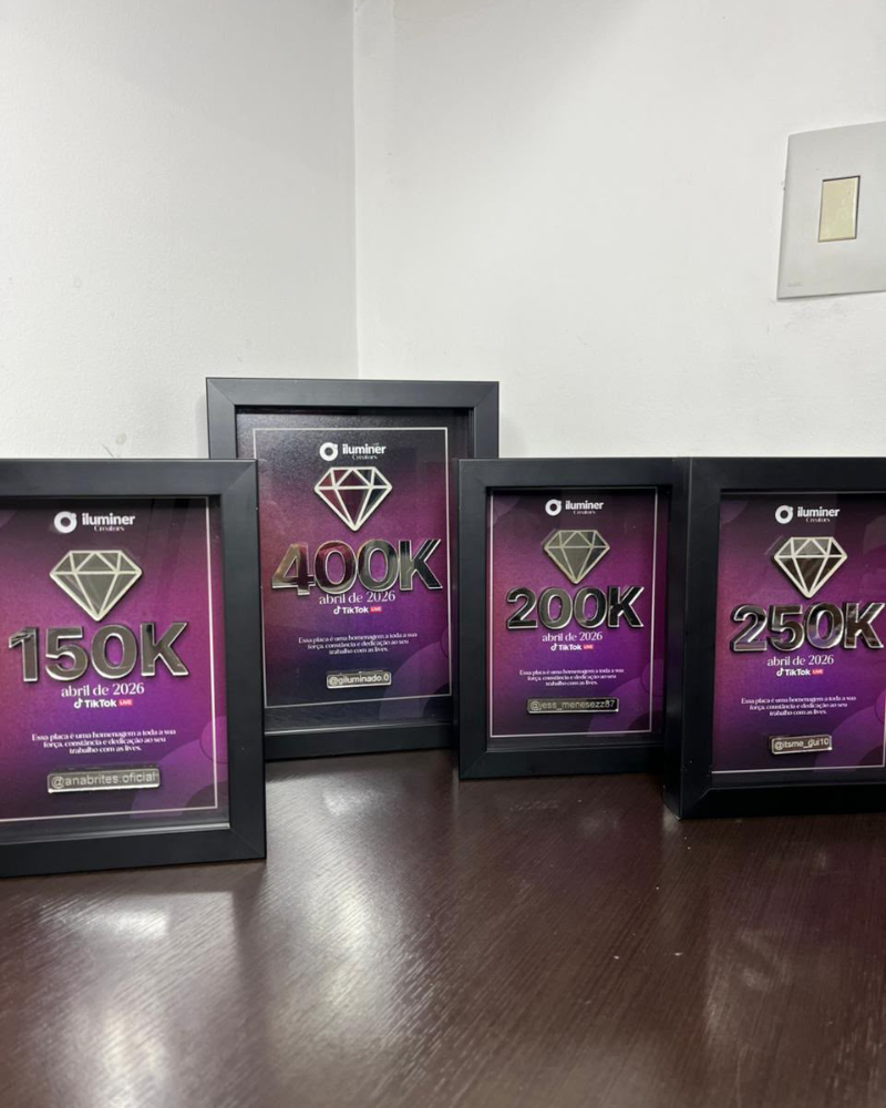 Placas antes de subir na parede